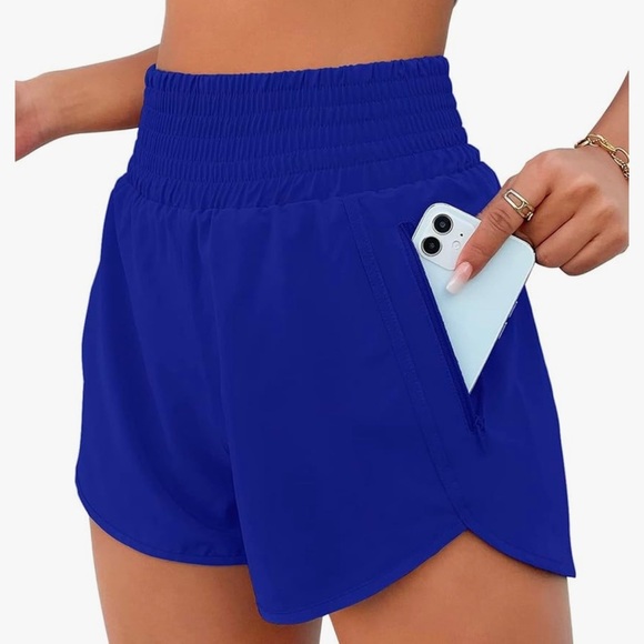 BMJL Pants - NWT Viral BMJL High Waisted Short w Liner